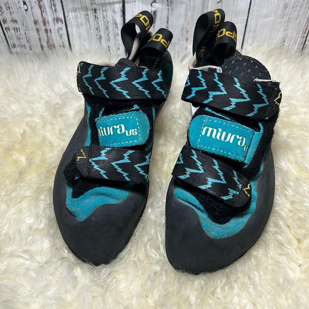 La sportiva miura 37 climbing shoe